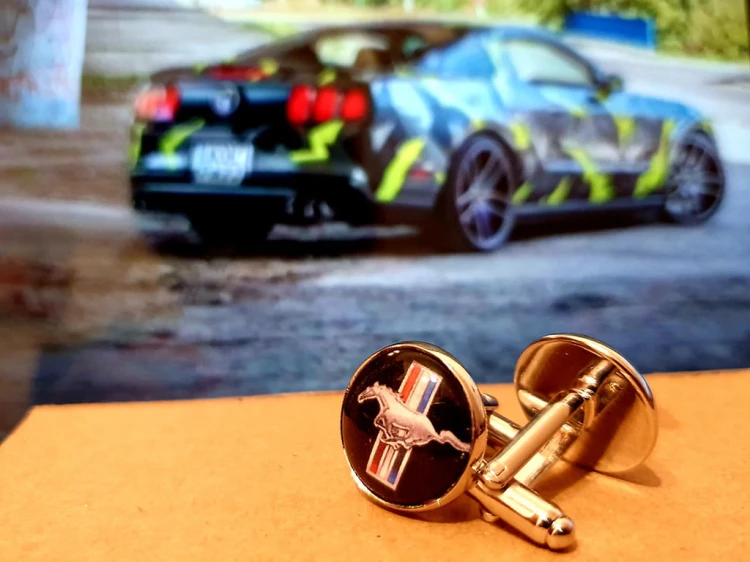 spinki do mankietów ford mustang 5.jpg
